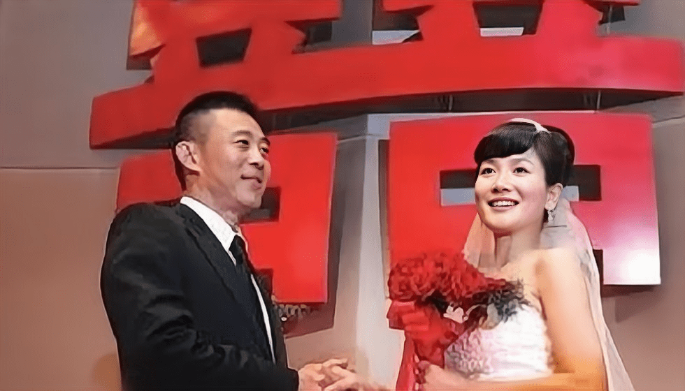 侯勇和潘雨辰，离婚9年后，二人境遇大不相同