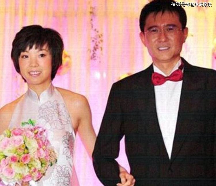 他身家十亿，与袁立交往12年无果，最终迎娶小20岁的张怡宁