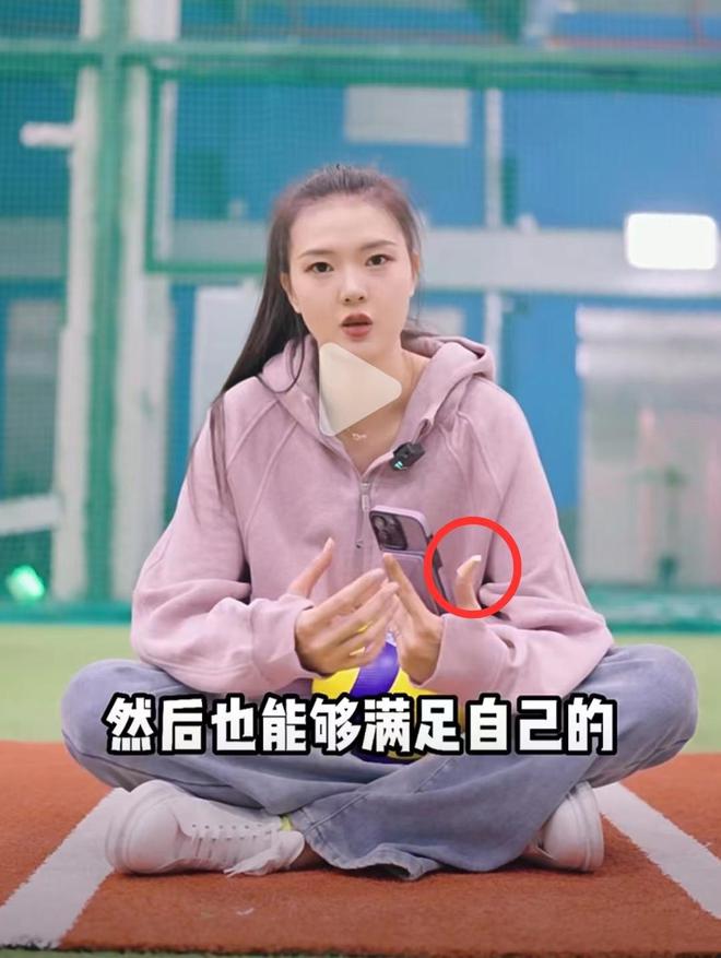 女排声威养息已完成？两大中枢沦为替补，李盈莹挤掉争议之东说念主上位