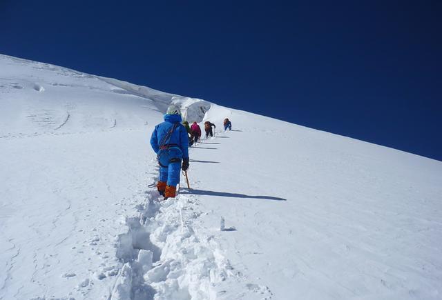 被列为谢绝攀高的中国雪山，无一东谈主得手登顶，试图冲顶者一皆受难