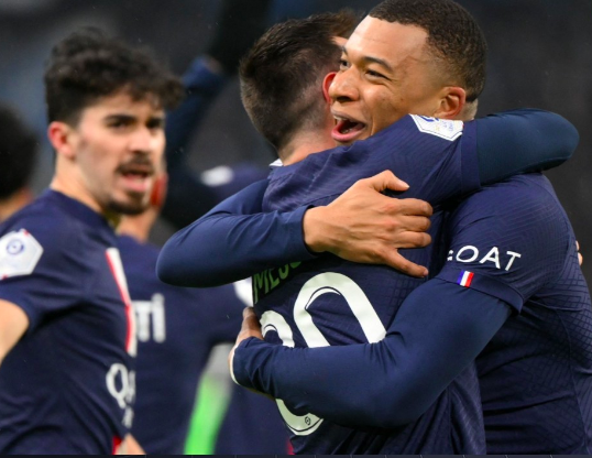 法甲-梅西1射2传姆巴佩梅开二度 大巴黎2-0马赛