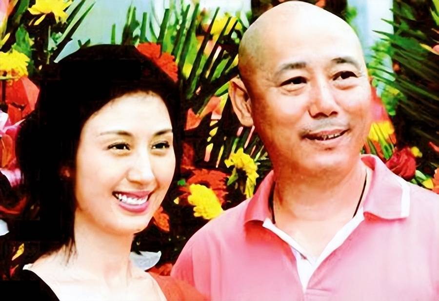 李诚儒前妻李世荣：离婚后在悲痛中坚强，带儿子住18平房子不改嫁