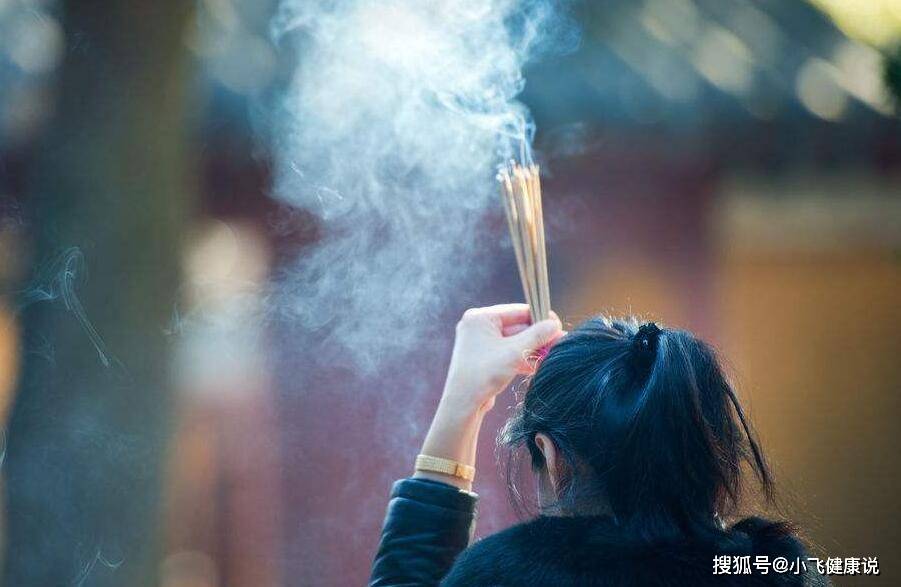 8月开始财运亨通，3大生肖开门迎“好孕”，福气到来